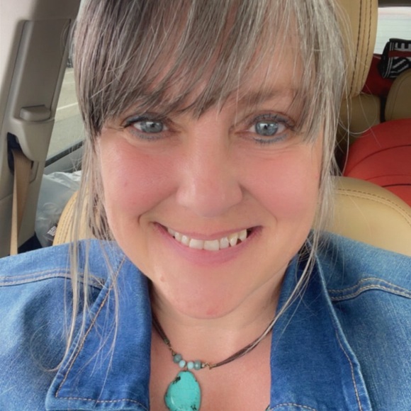 ⭐️Meet your Ambassador II Posher, Shelley - Picture 11 of 16